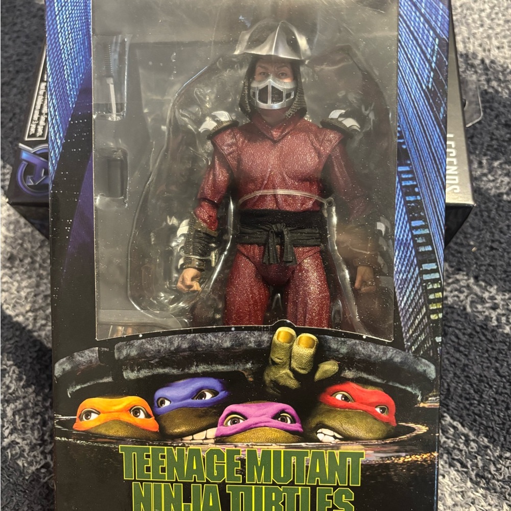 Teenage Mutant Ninja Turtles Shredder Action Figure - Red